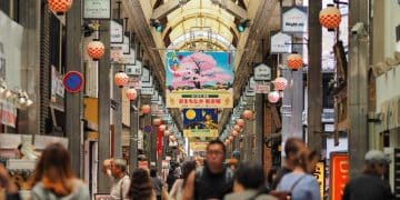 Understanding Japanese Punctuality: Why On Time Matters in 2025 - Cover Image