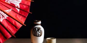 Japanese Souvenir Shopping: Spot Authentic Crafts & Avoid Fakes - Cover Image